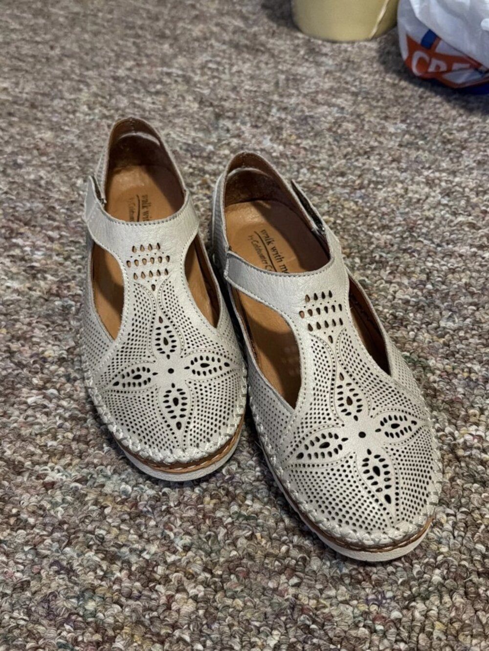 Coldwater Creek Camile Flats by Walk With Me In Dove Gray - Size 38 - EUC